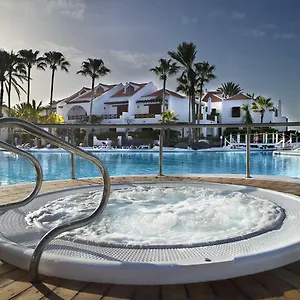 https://seafront-new-modern-apt.in-canary-islands.com